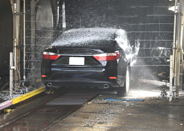 mytí auta v myčce.jpg
